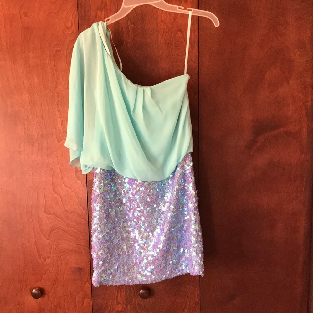 One shoulder mini dress
